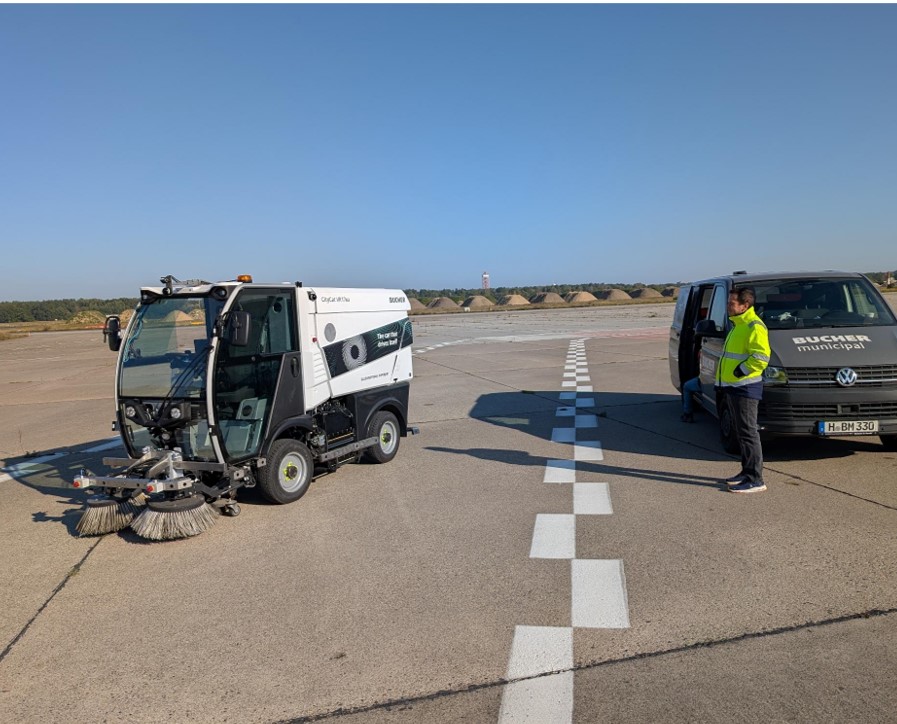 Sweeper cleaning performance and lidar systems